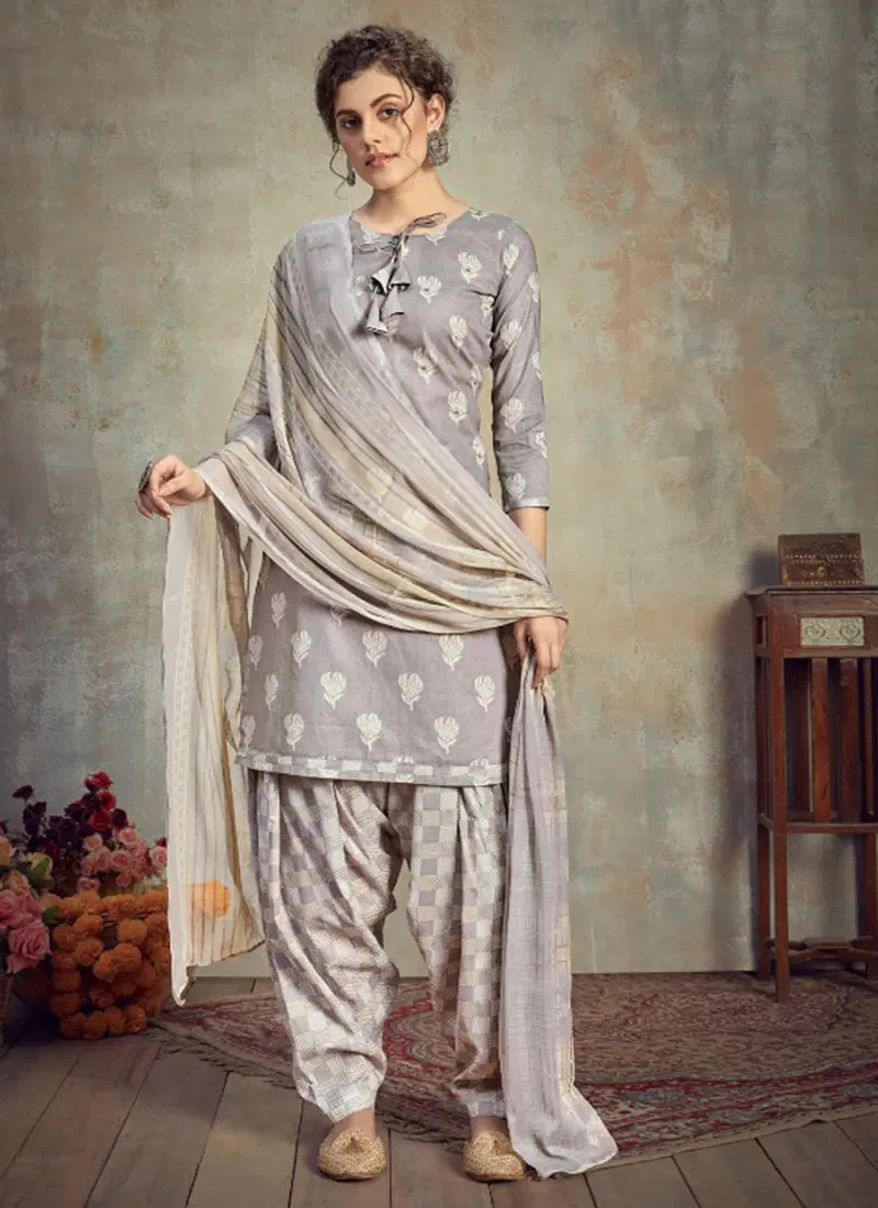 Saabira Cambric Cotton New Fancy Designer Party Wear Punjabi Suits Collection 627-001 To 627-008